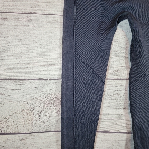 𝅺MOTO Ribbed High Waist Cropped Legging Dark Blue - Picture 3 of 3